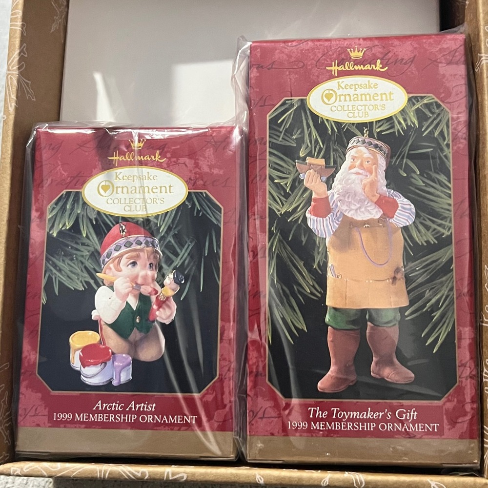 Hallmark 1999 Keepsake Ornament Collectors Club Arctic Artist Toymakers Gift Set